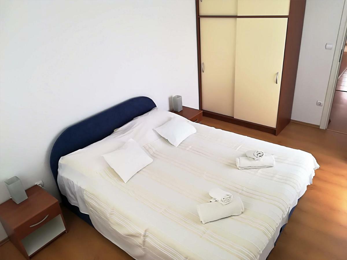 Apartman Rosanda Premuda Экстерьер фото